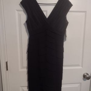 Adrianna Papell size 6